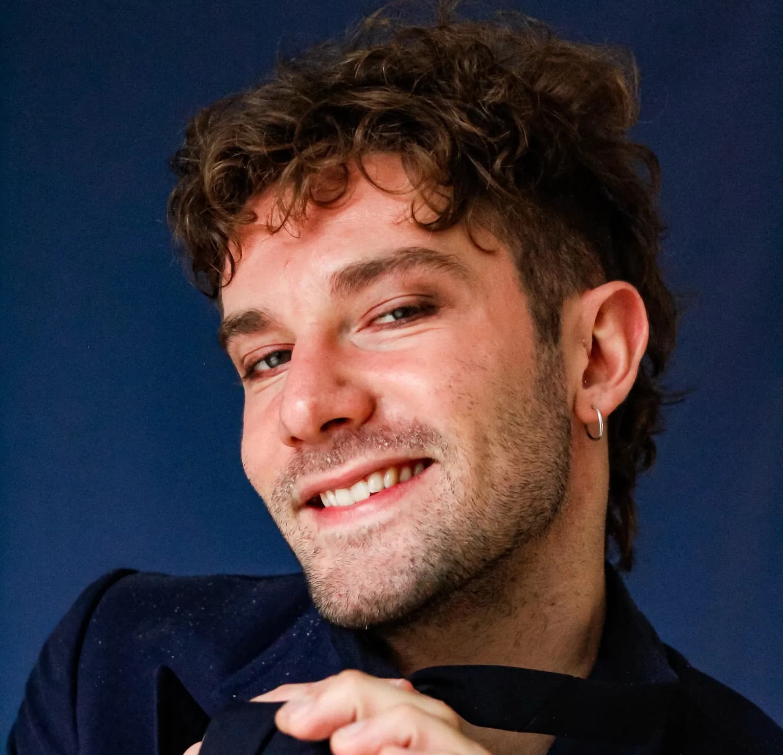 Ivan S., modelo, músico y actor representado por Lali Agency