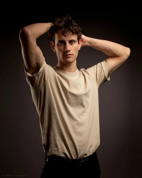 Adam, foto 5